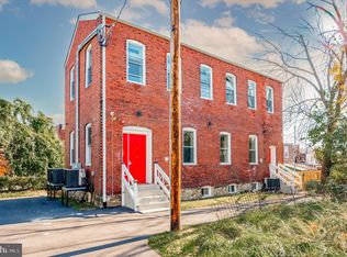 537 N 64th St, Philadelphia, PA 19151