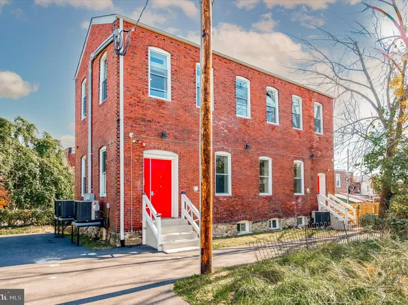 537 N 64th St, Philadelphia, PA 19151