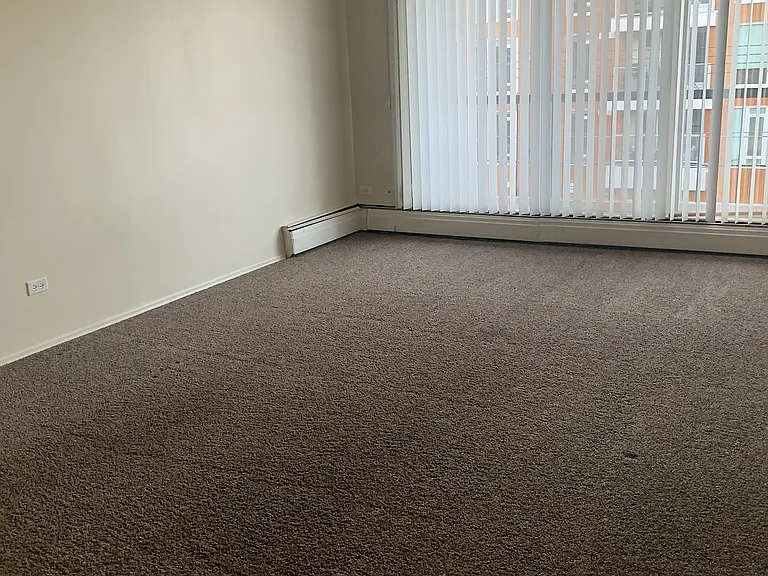 932 1st Ave NW — Photo 11