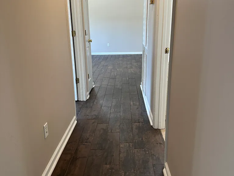 802 Johnston Cv — Photo 21