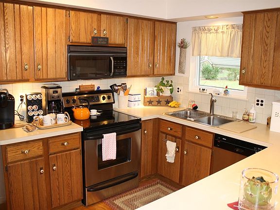 2nd image of 2675 Antietam Ct