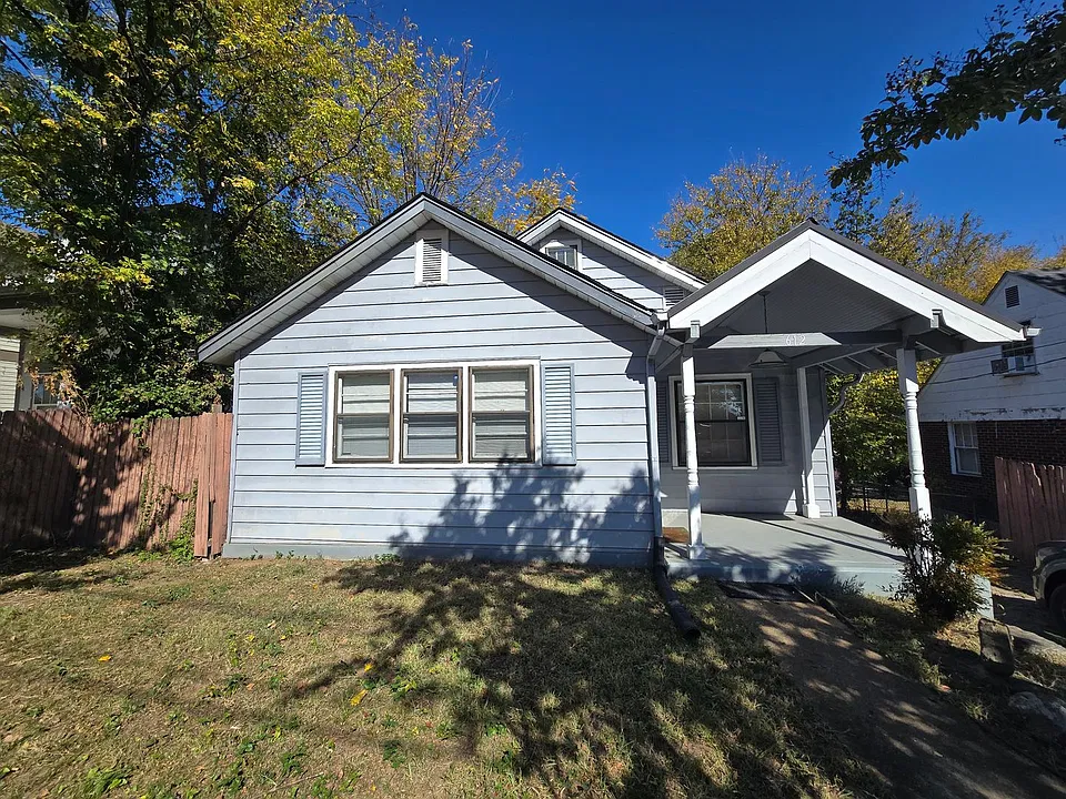 612 Benton Ave