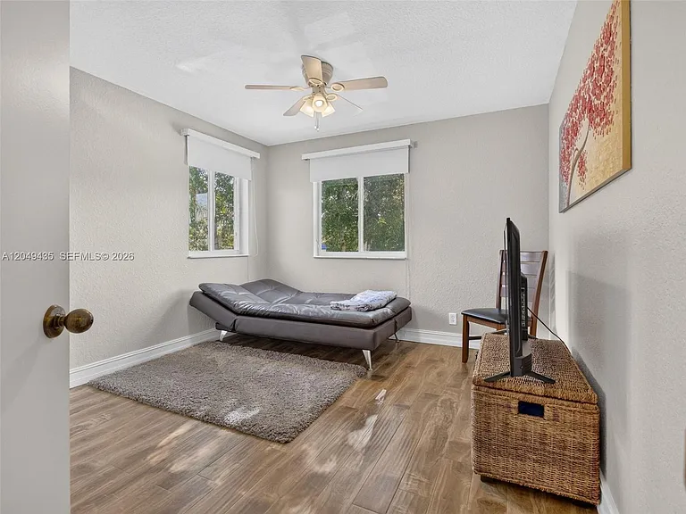 2475 W Cordoba Bnd — Photo 37
