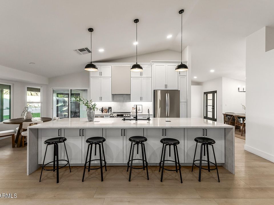 1st image of 6118 E BLANCHE Drive