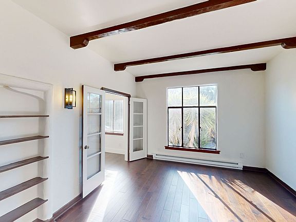 4th image of 2936 Schyler St APT 1