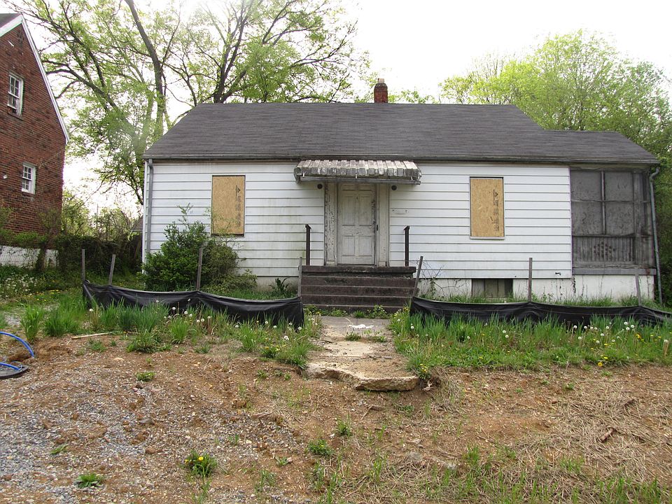 1st image of 1841 10th St NW