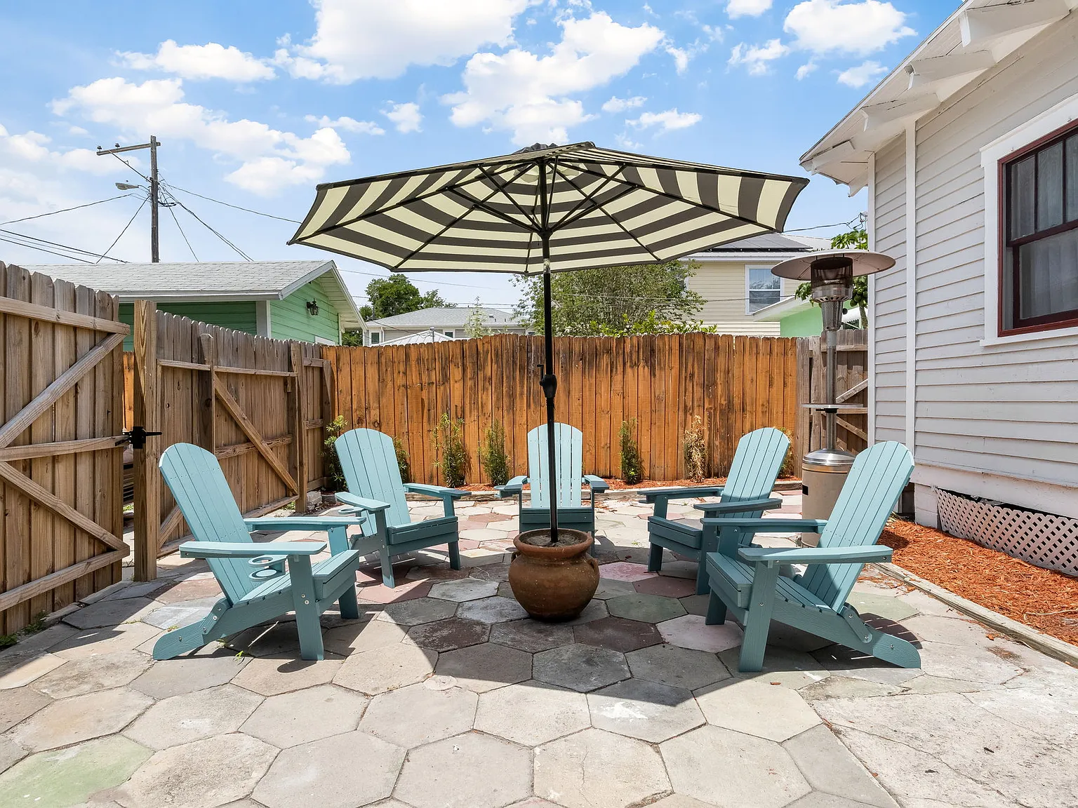 2 bed, 1050 sqft, $3,400 — Photo 4