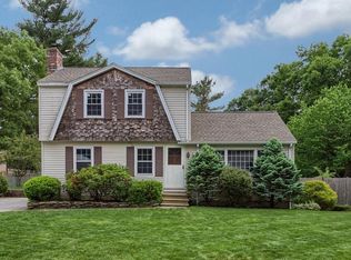 17 Oak Rd, Westford, MA 01886