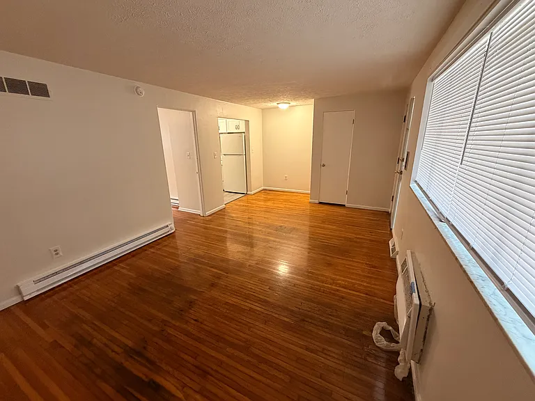 333 N Ellis St #B — Photo 5