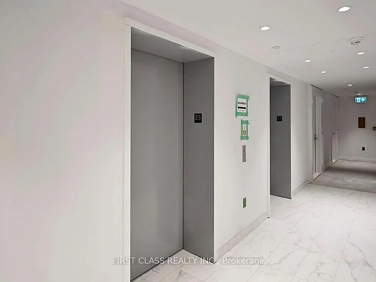 230 Simcoe St #2512 — Photo 8