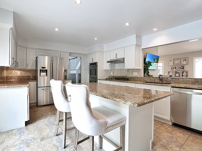 30 Almond Tree Ln — Photo 23