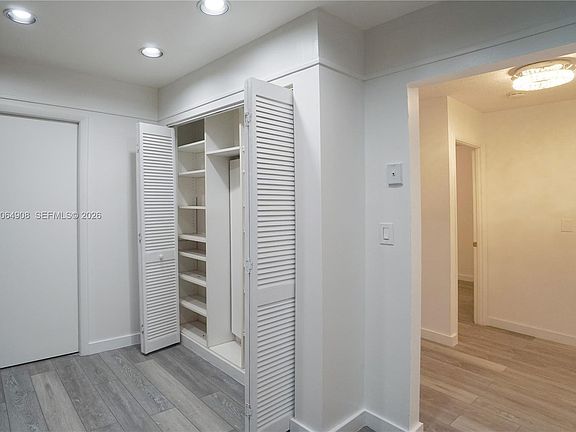 5th image of 3823 Estepona Ave