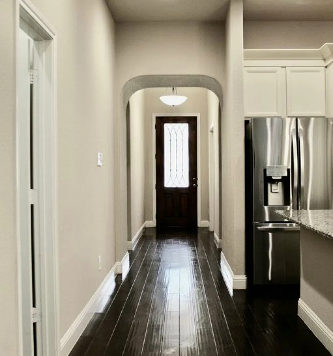 3 bed, 2.5 bath, 2573 sqft, $2,895 — Photo 3