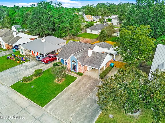 5th image of 12250 Breezeway Cir