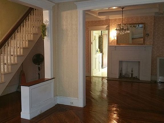 3rd image of 24 Union St