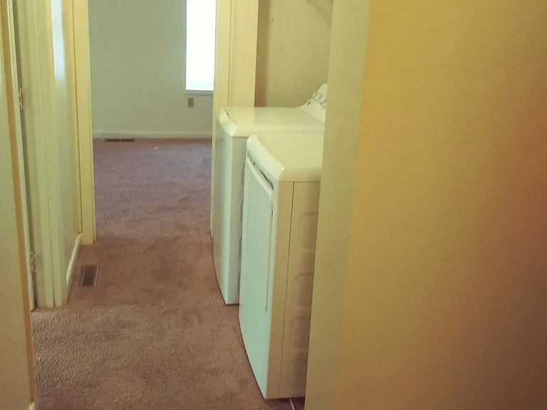 105 E Allen St #Townhouse 10 — Photo 8