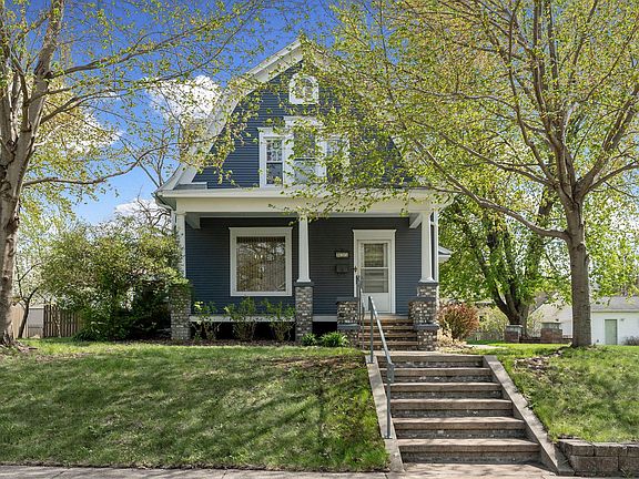 2nd image of 139 E University St