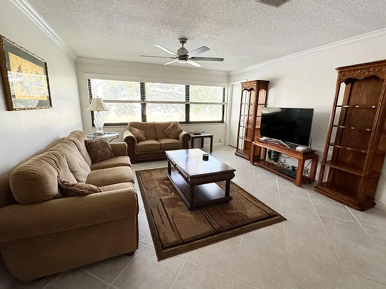 3007 SW 21st Ter #292B — Photo 6