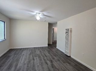 422 E Cortland Ave, Fresno, CA 93704