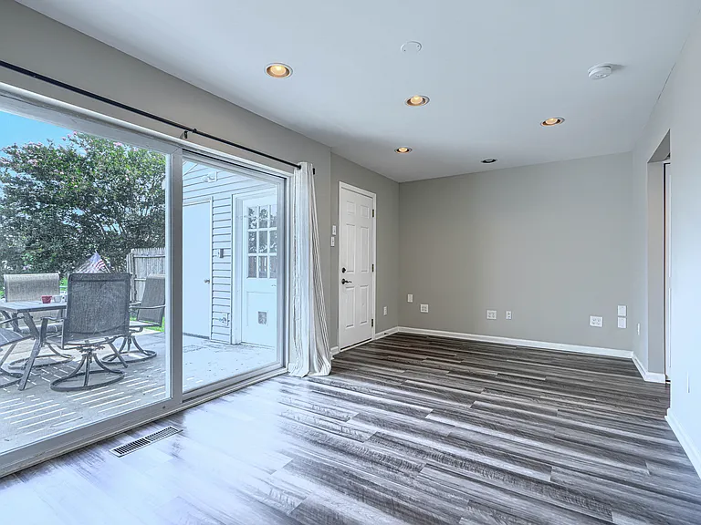 209 Bridge Dr — Photo 20