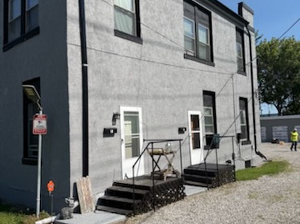 415 Dunlap St APT 3