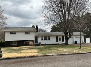 717 Westhaven Rd, Chippewa Falls, WI 54729