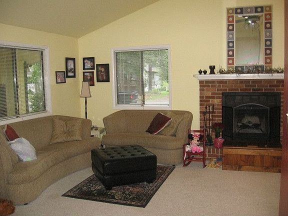 Great Room/Fireplace