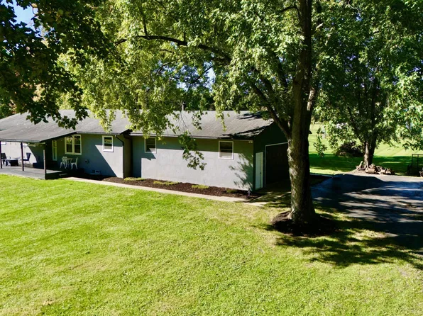 10322 York Rd, Etna, OH 43105