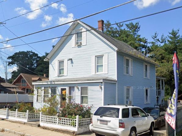 75 Pleasant St APT 2
