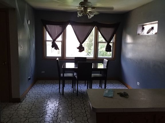 3rd image of 399 Yates Ave