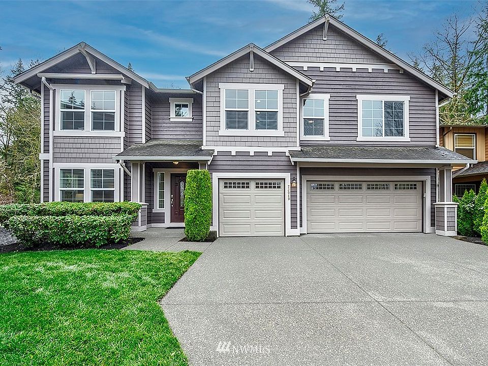 This inspired home offers a wonderful combination of today's style & warm livability. Shows like a model home! 