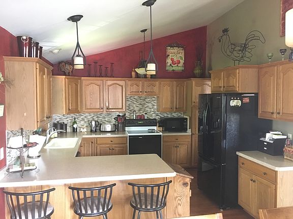 5th image of 402 Mulberry Ln