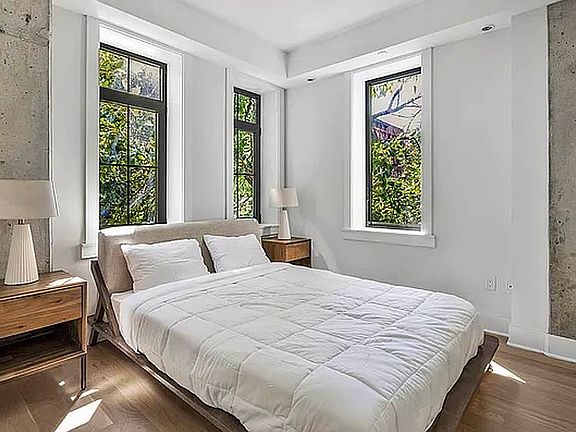 5th image of 253 E 7th St #2A