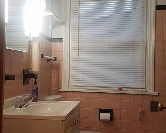 4th image of 7528 Olcott Ave