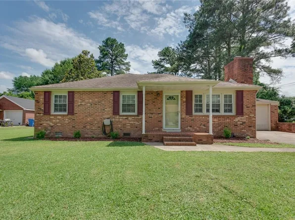 4041 Maple Dr, Chesapeake, VA 23321