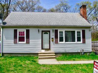 272 Jasper St, Springfield, MA 01109