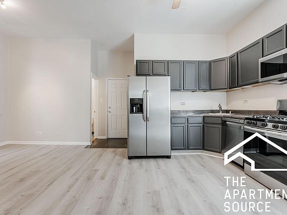3rd image of 1309 N Maplewood Ave #2A