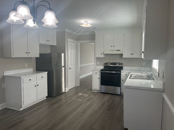 3227 Christopher Dr NW #C