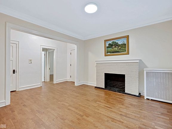 4th image of 5417 S Dorchester Ave #1W