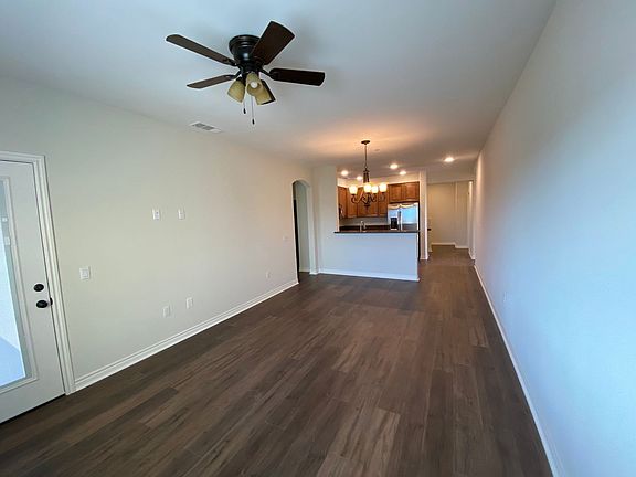 4th image of 606 S Riverside Ave #610-302