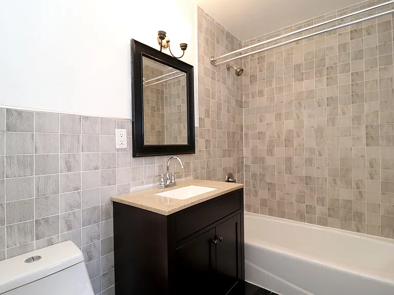 206 Beacon Ave #2 — Photo 29