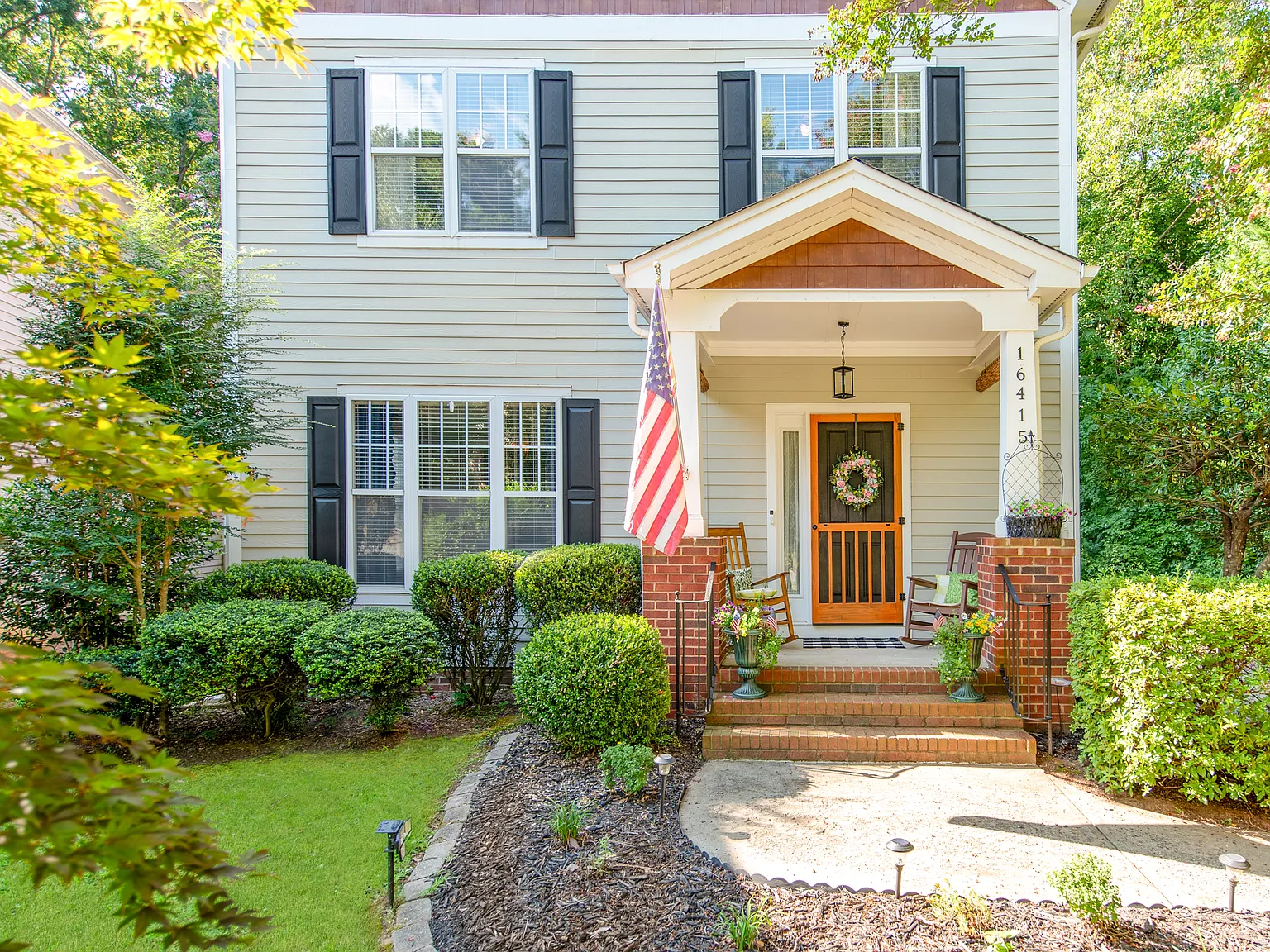 3 bed, 2.5 bath, 1547 sqft, $2,200 — Photo 4