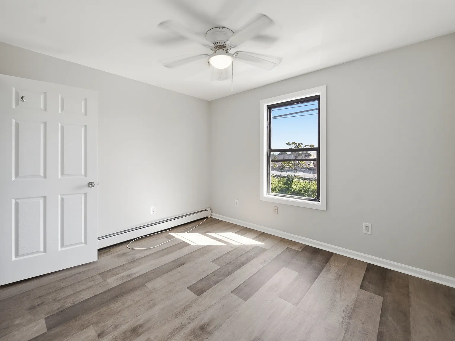 1 bed, 700 sqft, $1,690 — Photo 4