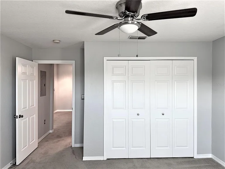 5475 Vineland Rd #8304 — Photo 26
