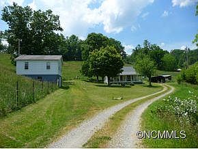 2nd image of 29 Lee Ln