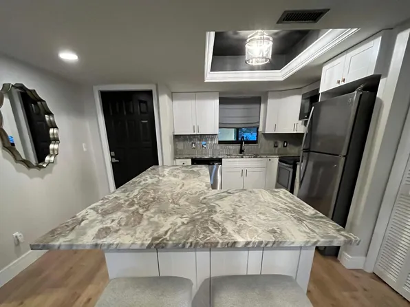 175 Cypress Way E, Naples, FL