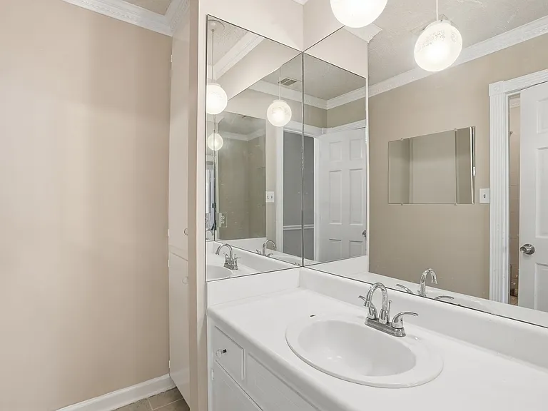 9 Inglesby Ct — Photo 23