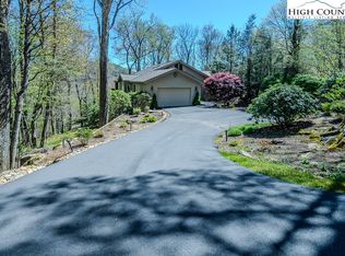 1504 Cranberry Cove Dr, Linville, NC 28646