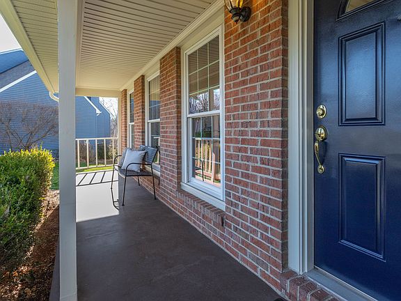 3rd image of 2990 Emerald Chase Dr