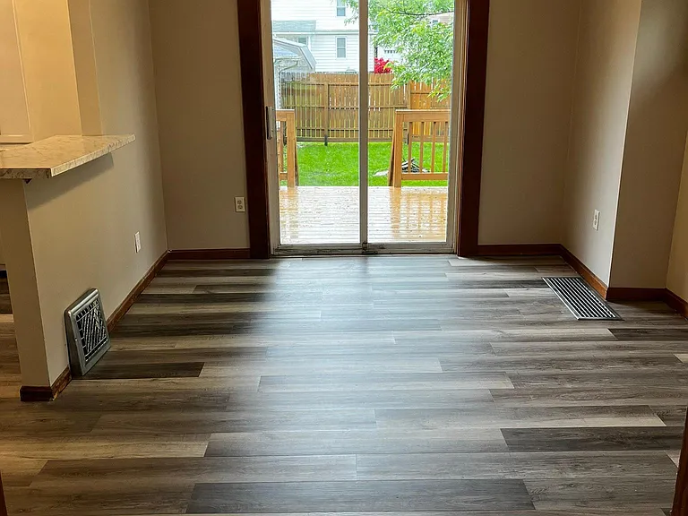 233 Superior St — Photo 14